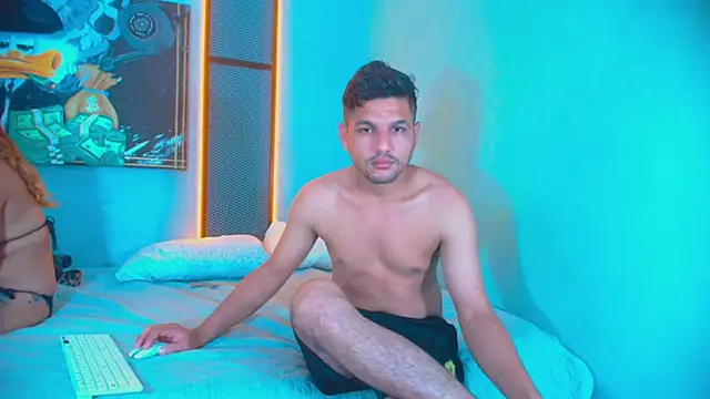 Snapshot of Hornyshow1 chatting on 03/25/26, 11:49 Hornyshow1 online show from 03/25/26, 11:49