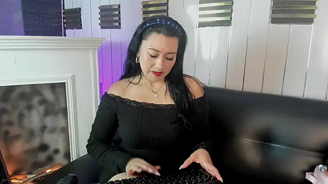 Terra  Rouse  online show from 07/01/26, 10:28