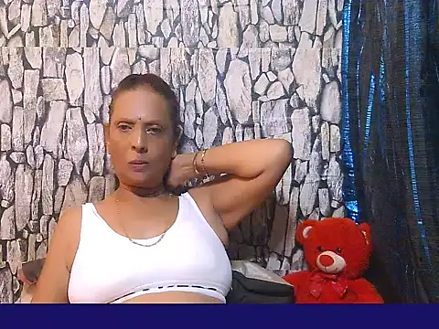 Snapshot of Hot_queen58 chatting on 04/10/26, 06:29 Hot queen58 online show from 04/10/26, 06:29