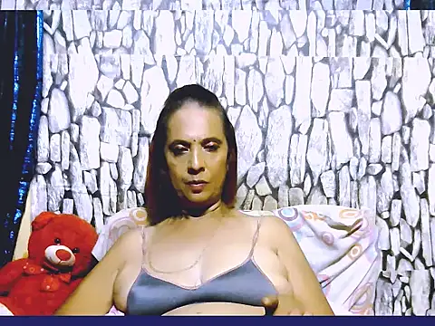 Snapshot of Hot_queen58 chatting on 04/16/26, 09:39 Hot queen58 online show from 04/16/26, 09:39