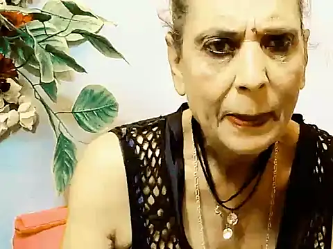 Snapshot of Hot_queen58 chatting on 05/24/26, 07:35 Hot queen58 online show from 05/24/26, 07:35