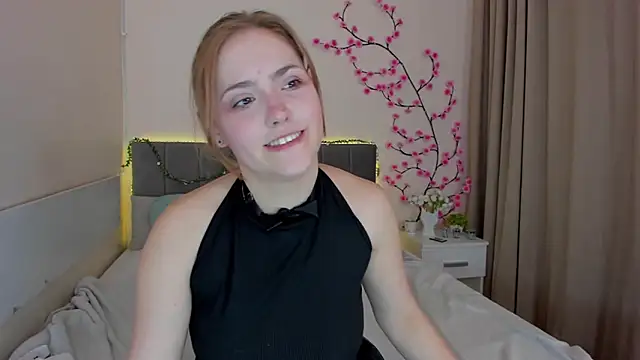 Snapshot of DellaRows chatting on 03/12/26, 01:28 DellaRows online show from 03/12/26, 01:28