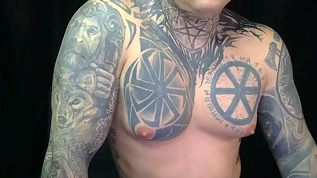 Snapshot of devilWithTats chatting on 04/01/26, 01:41 devilWithTats online show from 04/01/26, 01:41