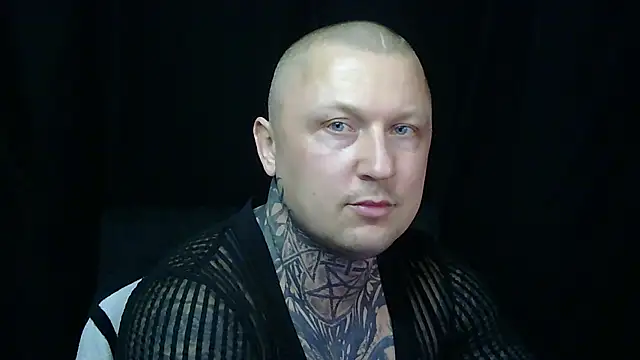 Snapshot of devilWithTats chatting on 04/15/26, 08:54 devilWithTats online show from 04/15/26, 08:54