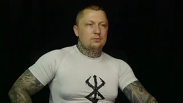 Snapshot of devilWithTats chatting on 05/24/26, 11:48 devilWithTats online show from 05/24/26, 11:48