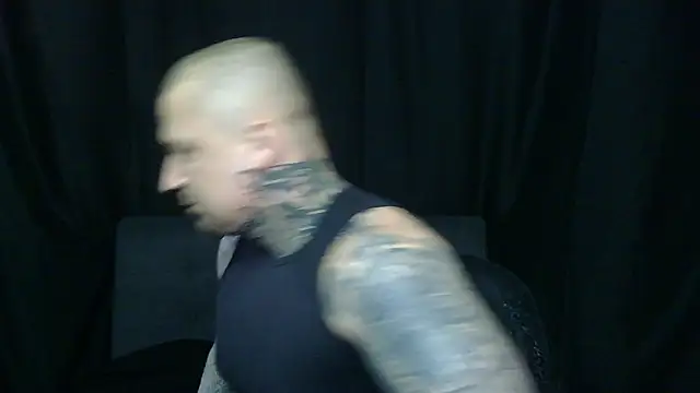 Snapshot of devilWithTats chatting on 05/30/26, 08:44 devilWithTats online show from 05/30/26, 08:44