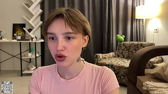 Lolatatee online show from 06/30/26, 07:04