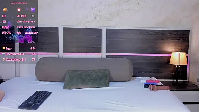 Natalia Cruzz online show from 04/26/26, 10:13