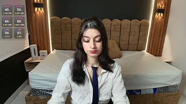 Snapshot of AmbarLee_ chatting on 03/12/26, 12:11 AmbarLee online show from 03/12/26, 12:11