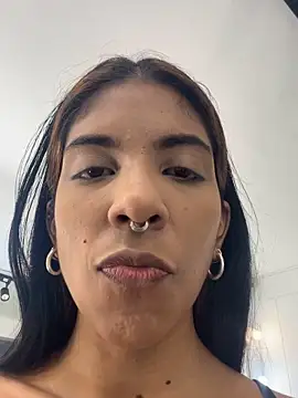 Snapshot of VioletaHills_ chatting on 03/05/26, 12:45 VioletaHills online show from 03/05/26, 12:45