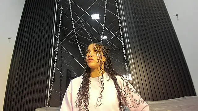 Megan Duskk online show from 07/29/26, 11:52