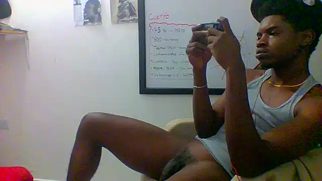 Snapshot of charles_king chatting on 05/08/26, 08:08 charles king online show from 05/08/26, 08:08