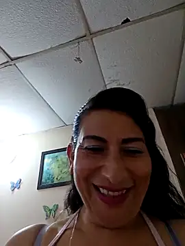 Snapshot of Lucia_Rios chatting on 03/10/26, 10:26 Lucia Rios online show from 03/10/26, 10:26