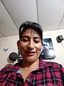 Snapshot of Lucia_Rios chatting on 03/20/26, 11:42 Lucia Rios online show from 03/20/26, 11:42
