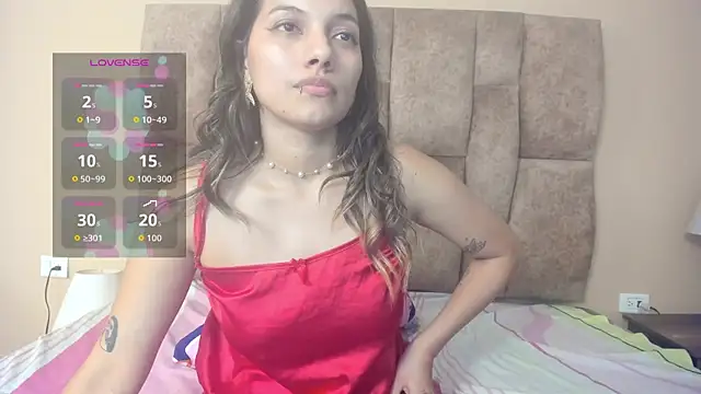 Snapshot of EmmaSanchez_ chatting on 06/03/26, 07:00 EmmaSanchez online show from 06/03/26, 07:00
