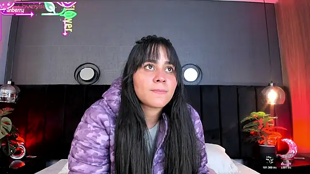 Snapshot of alejandra__garcia chatting on 03/19/26, 03:32 alejandra garcia online show from 03/19/26, 03:32