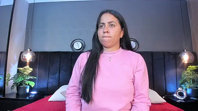 Snapshot of alejandra__garcia chatting on 04/29/26, 03:21 alejandra garcia online show from 04/29/26, 03:21