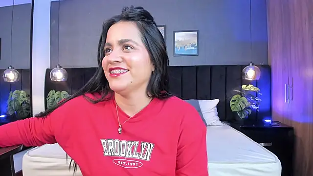 alejandra  garcia online show from 07/07/26, 03:20