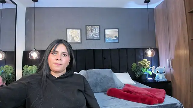 alejandra  garcia online show from 07/08/26, 03:44