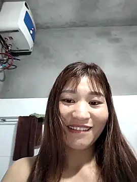 Snapshot of Lilinn_ chatting on 03/04/26, 11:27 Lilinn online show from 03/04/26, 11:27