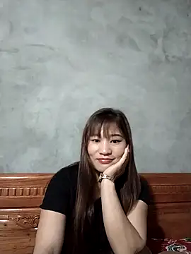 Snapshot of Lilinn_ chatting on 03/13/26, 11:11 Lilinn online show from 03/13/26, 11:11