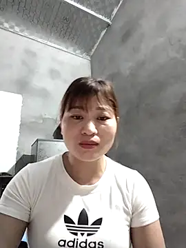 Snapshot of Lilinn_ chatting on 03/27/26, 10:26 Lilinn online show from 03/27/26, 10:26