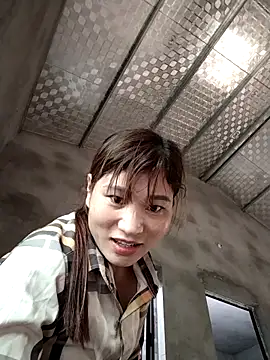 Snapshot of Lilinn_ chatting on 03/30/26, 06:47 Lilinn online show from 03/30/26, 06:47