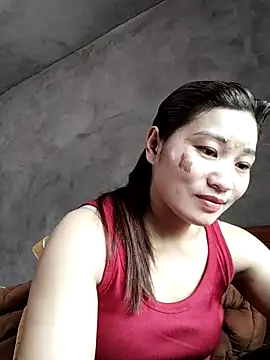 Snapshot of Lilinn_ chatting on 04/06/26, 04:46 Lilinn online show from 04/06/26, 04:46