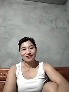 Snapshot of Lilinn_ chatting on 04/06/26, 10:33 Lilinn online show from 04/06/26, 10:33