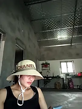 Snapshot of Lilinn_ chatting on 04/09/26, 06:19 Lilinn online show from 04/09/26, 06:19