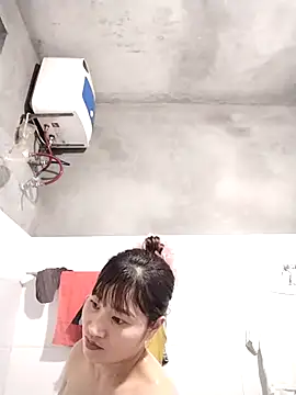 Snapshot of Lilinn_ chatting on 04/20/26, 12:08 Lilinn online show from 04/20/26, 12:08