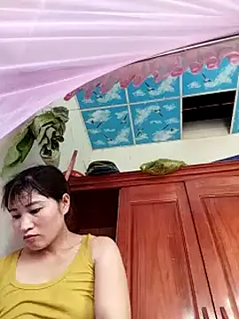 Snapshot of Lilinn_ chatting on 05/28/26, 05:16 Lilinn online show from 05/28/26, 05:16