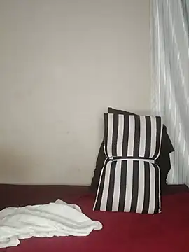 Latoya01 online show from 07/02/26, 05:46