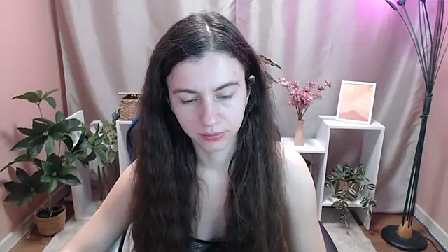 Snapshot of MistyBree chatting on 05/01/26, 08:08 MistyBree online show from 05/01/26, 08:08
