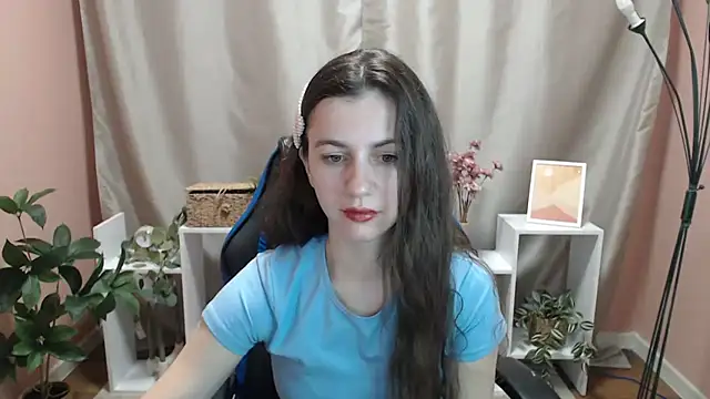 Snapshot of MistyBree chatting on 05/14/26, 08:10 MistyBree online show from 05/14/26, 08:10