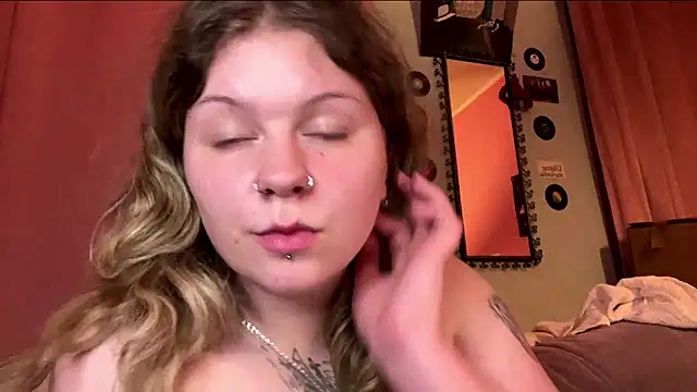 YoungAlina online show from 05/25/26, 10:16
