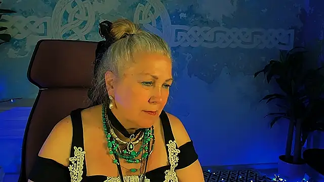 Snapshot of LilaMaharani chatting on 05/21/26, 12:56 LilaMaharani online show from 05/21/26, 12:56