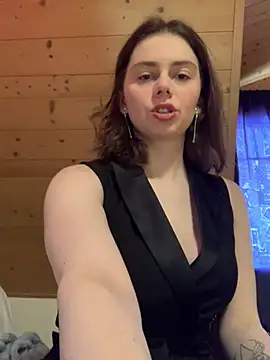 Snapshot of VelvetChloe chatting on 03/11/26, 12:00 VelvetChloe online show from 03/11/26, 12:00