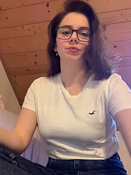 Snapshot of VelvetChloe chatting on 03/19/26, 12:42 VelvetChloe online show from 03/19/26, 12:42