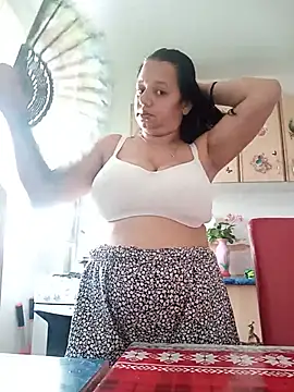 roxana e43 online show from 06/25/26, 03:49