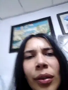 Snapshot of BiancaRoyale chatting on 04/05/26, 05:48 BiancaRoyale online show from 04/05/26, 05:48
