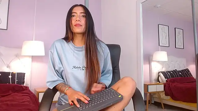 Cataleyaa23 online show from 06/12/26, 07:35