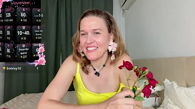 Lizacams online show from 06/11/26, 04:49