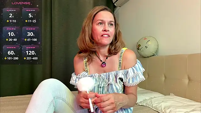 Lizacams online show from 07/08/26, 05:06
