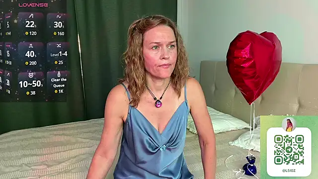 Lizacams online show from 07/15/26, 04:12