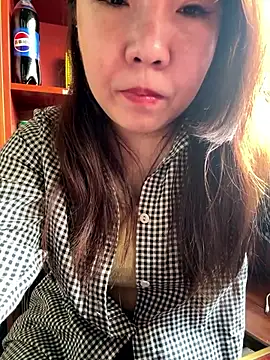 Snapshot of Mitao-6 chatting on 05/25/26, 02:06 Mitao-6 online show from 05/25/26, 02:06