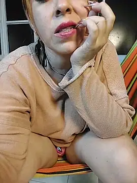 Snapshot of Anastasia_cort chatting on 05/15/26, 03:57 Anastasia cort online show from 05/15/26, 03:57