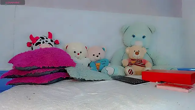 catriona queen16 online show from 06/07/26, 04:05