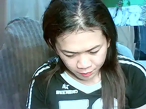 Snapshot of ur_lovelychen chatting on 03/20/26, 06:29 ur lovelychen online show from 03/20/26, 06:29