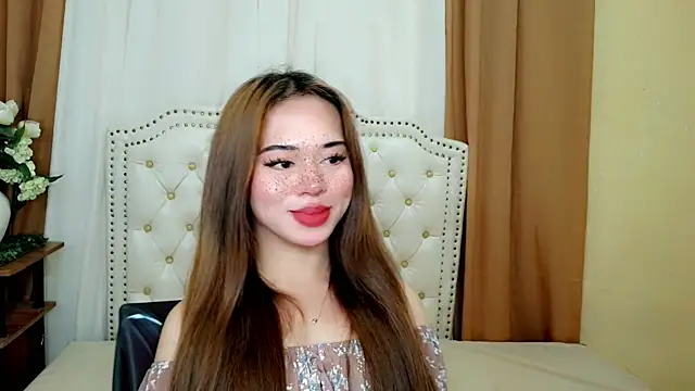Snapshot of Seductive_sophie chatting on 03/16/26, 05:44 Seductive sophie online show from 03/16/26, 05:44